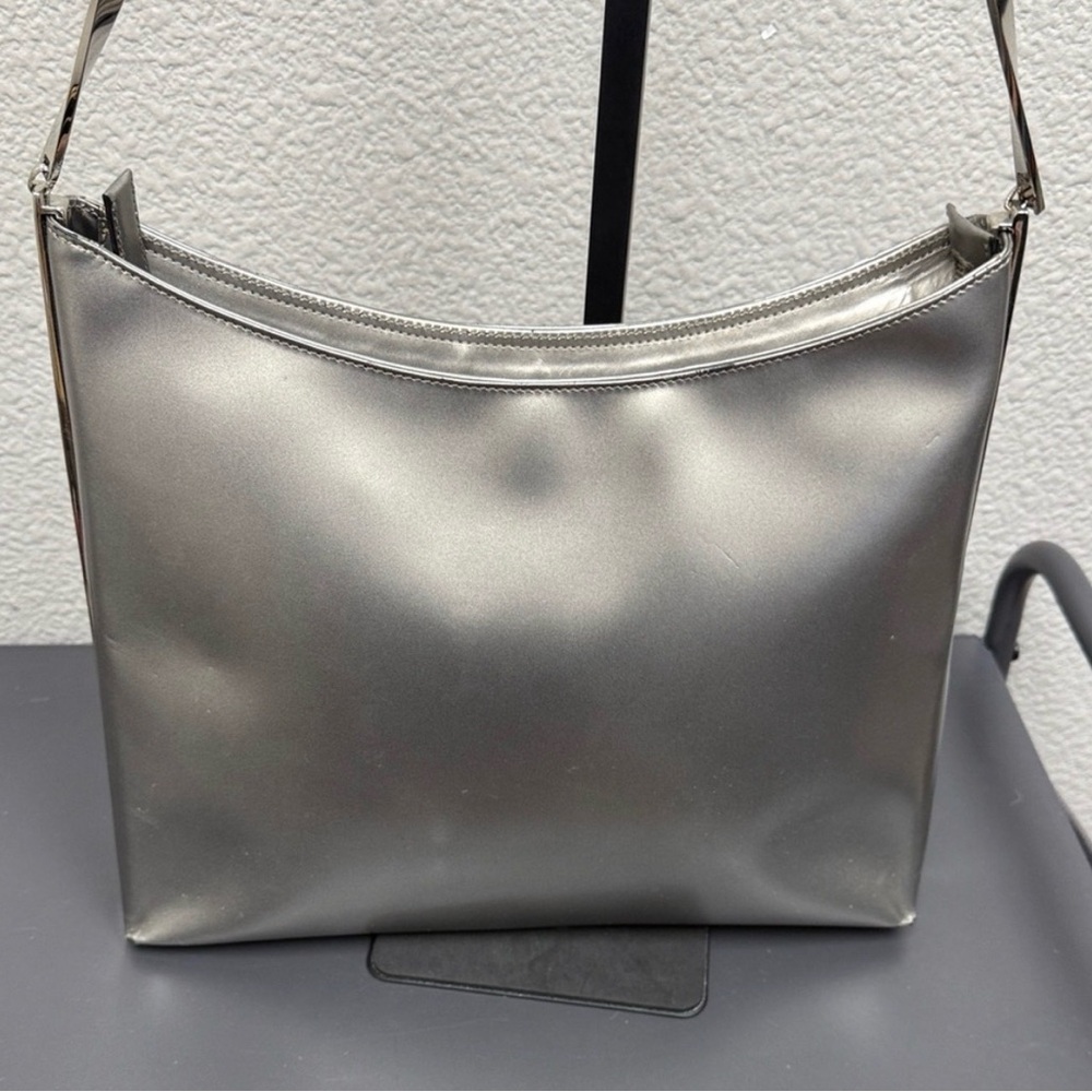 EUC AUTHENTIC VINTAGE SALVATORE FERRAGAMO METALLIC GREY/SILVER - Picture 4 of 11